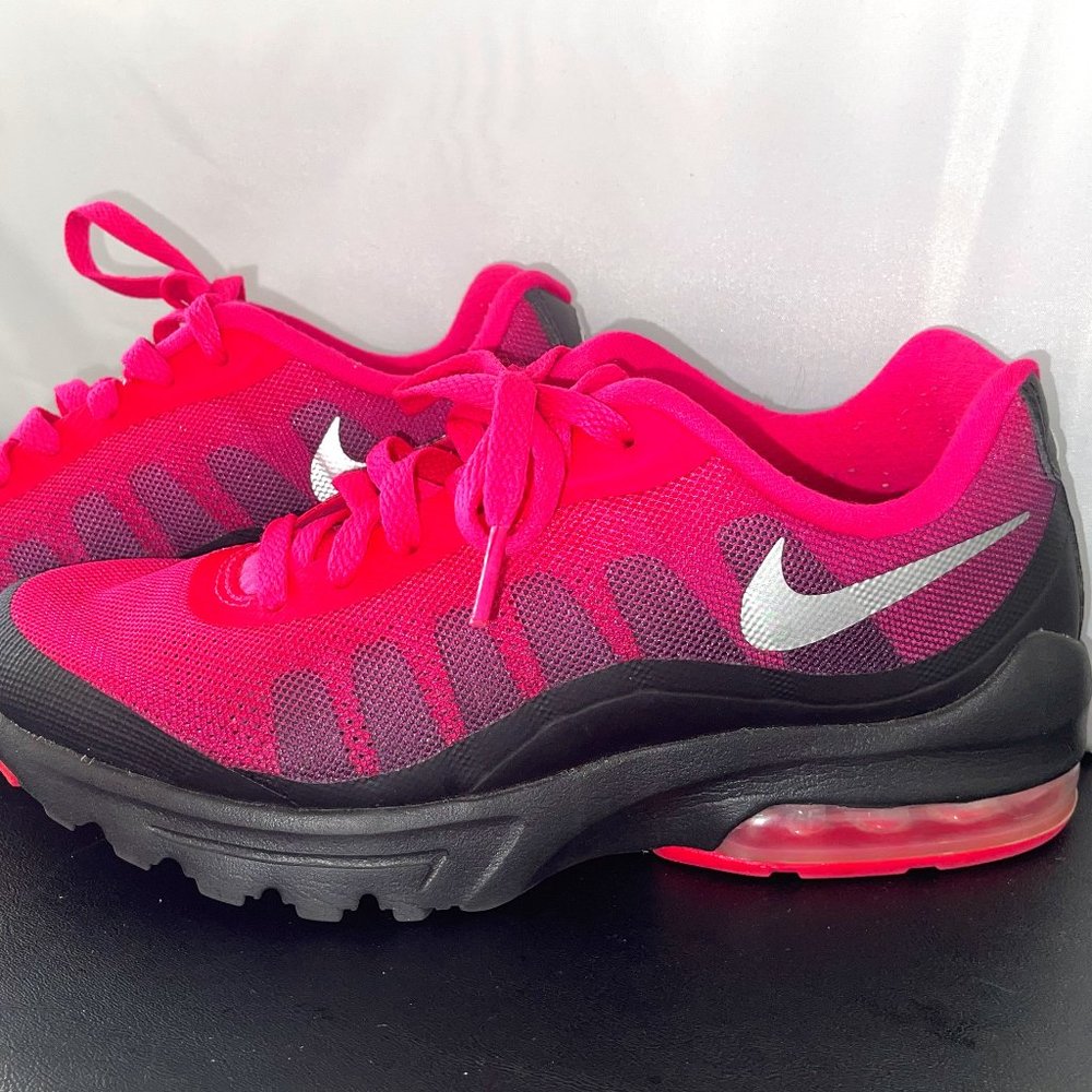 Womens Nike Air Max Invigor Size 6